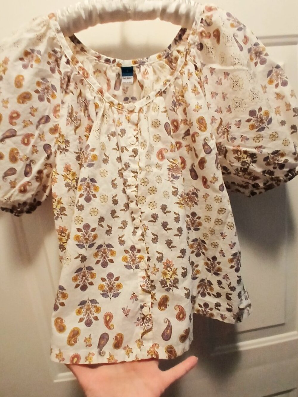 Floral Button Down Top w Puff Sleeves
